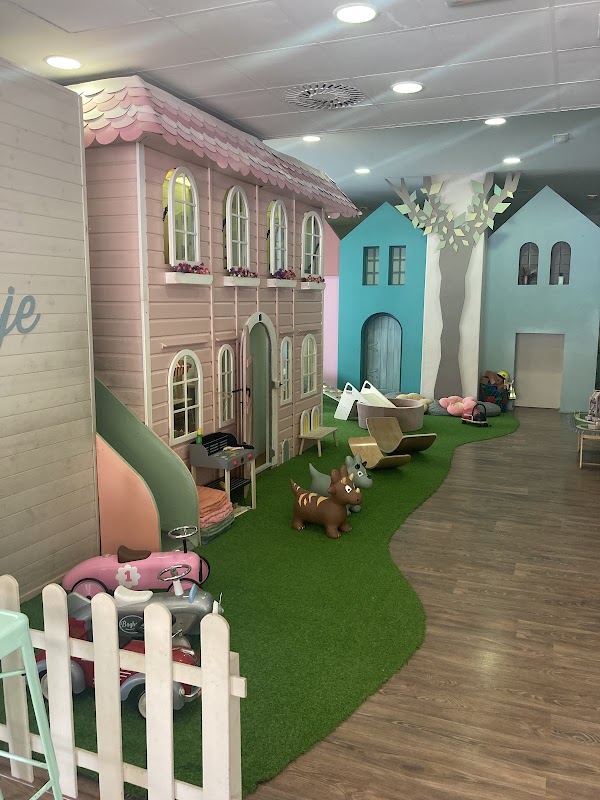 Smileland Family Club | Cumpleaños Infantiles y Ludoteca en Valencia